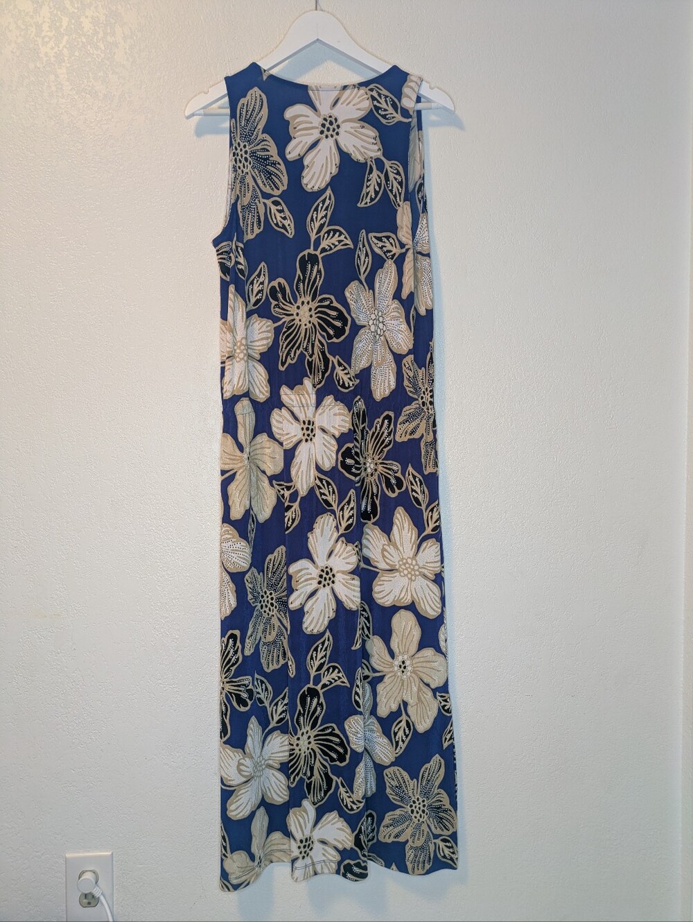 Chico's By Travelers Blue Floral Sleeveless Maxi Dress - Picture 6 of 10